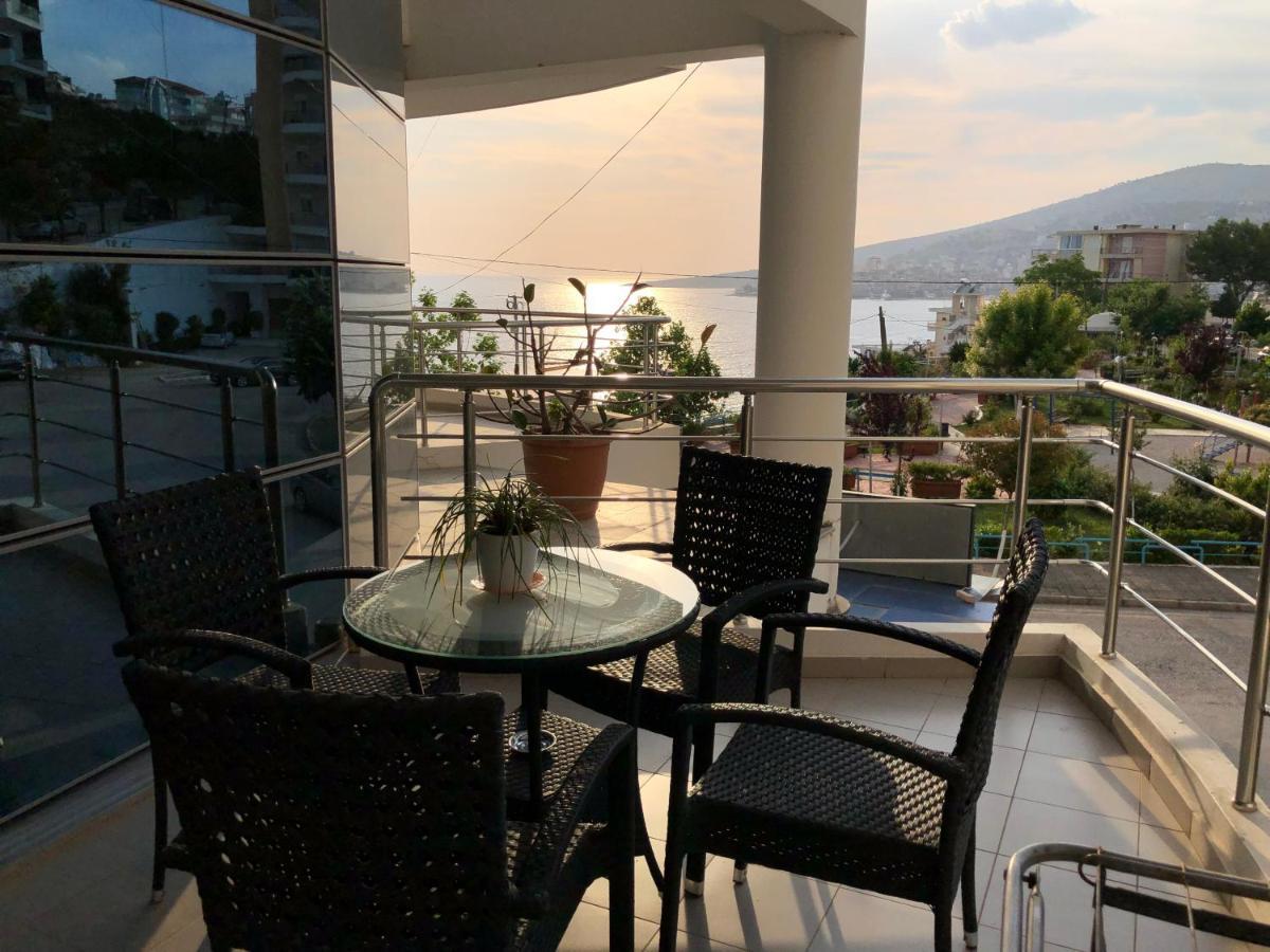 Lorenso Guest House Саранда Екстер'єр фото