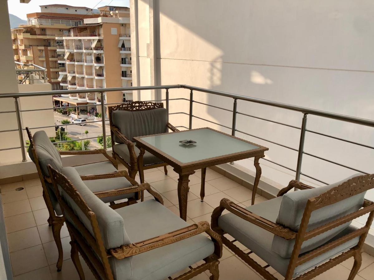 Lorenso Guest House Саранда Екстер'єр фото