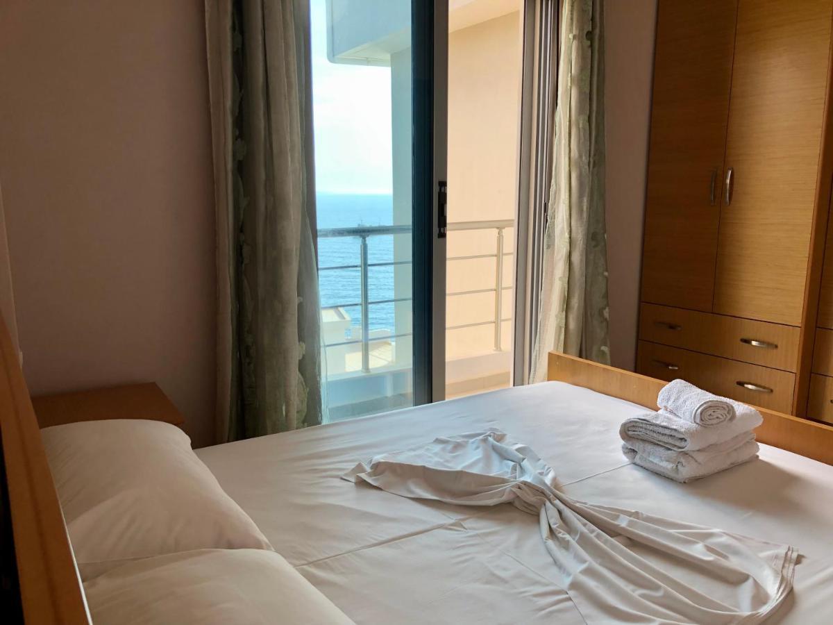 Lorenso Guest House Саранда Екстер'єр фото